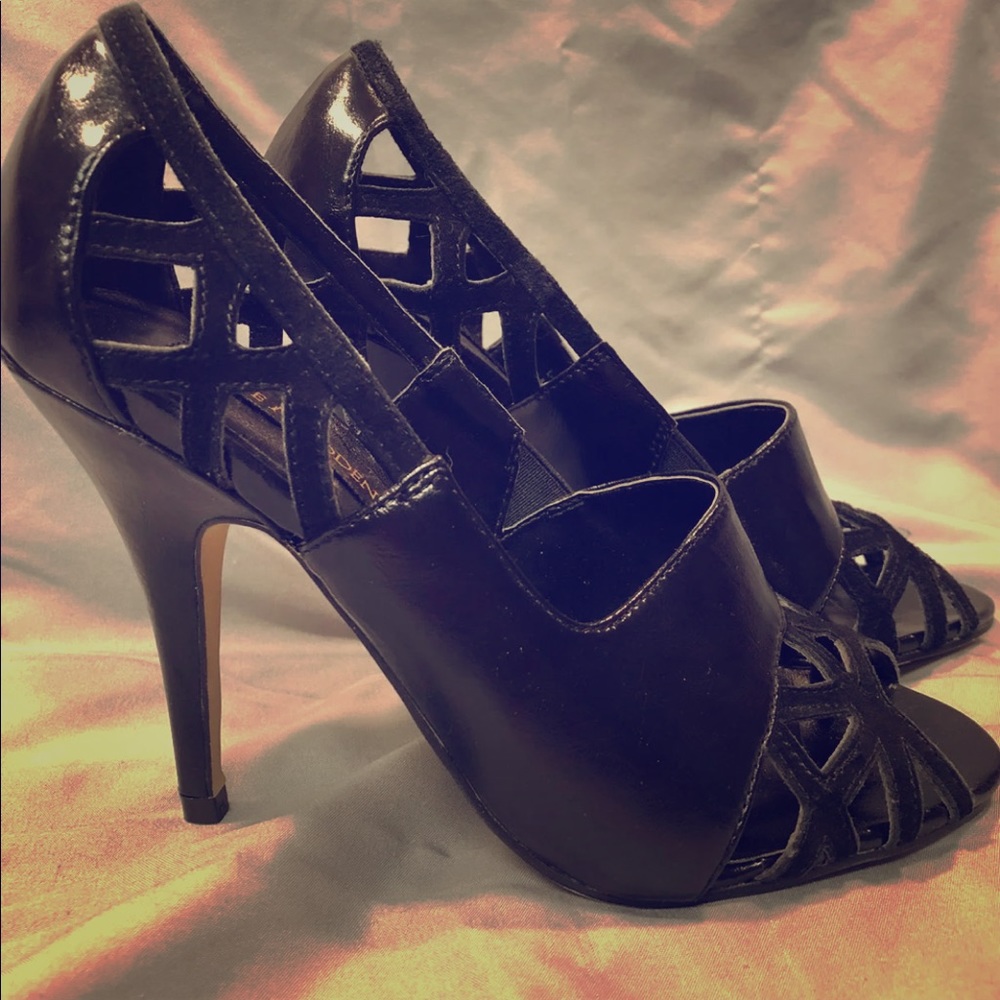 Steve Madden Luxe peep toe